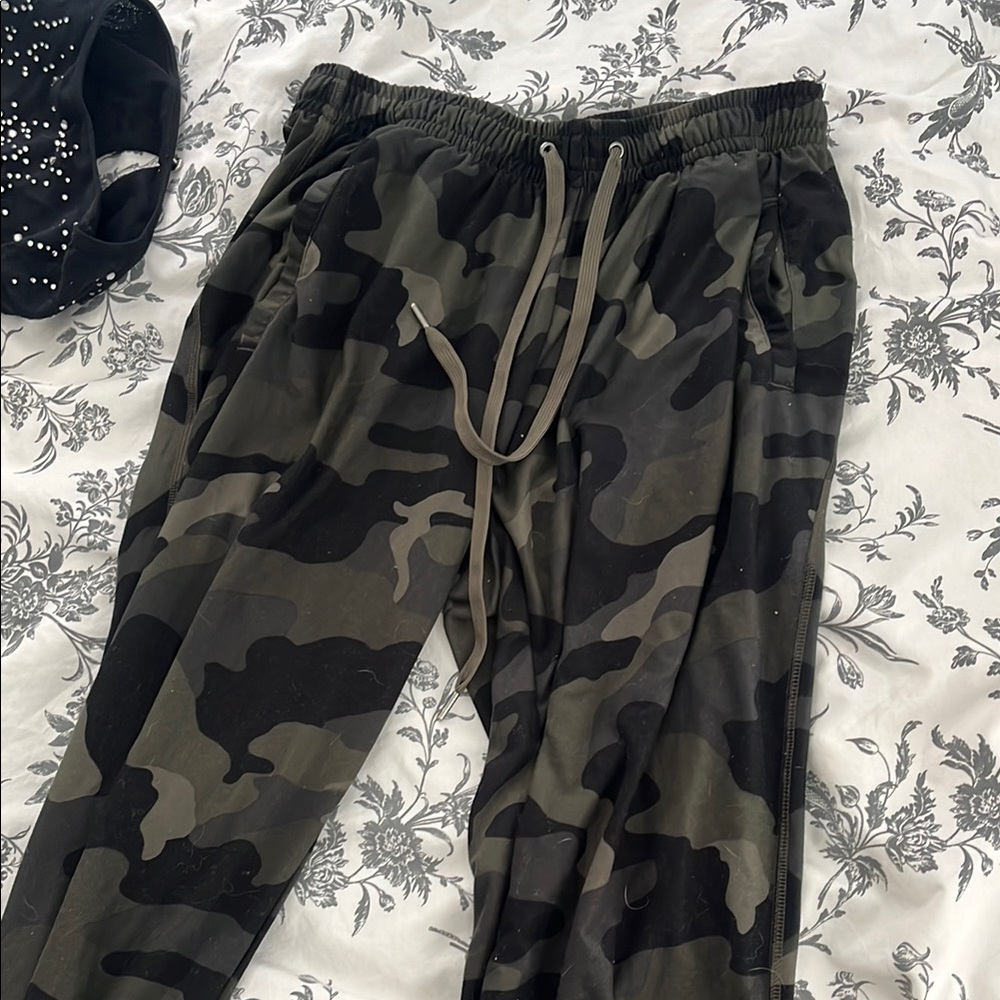 Men's Camouflage Jogger Pants